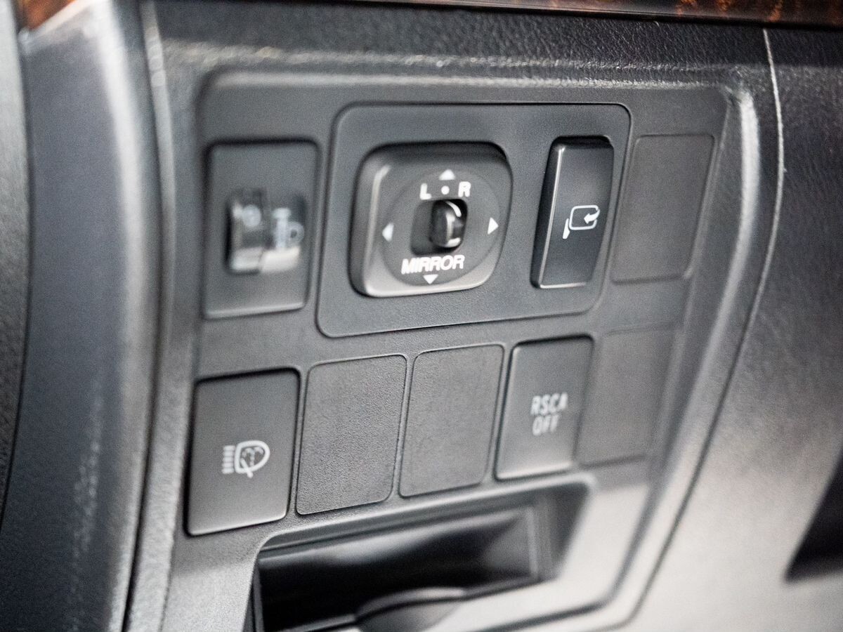 Toyota Land Cruiser 2008 - фото автомобиля