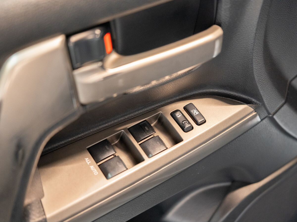 Toyota Land Cruiser 2008 - фото автомобиля