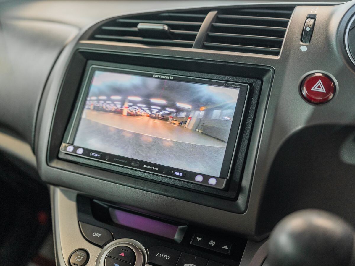 Honda Stream 2012 - фото автомобиля