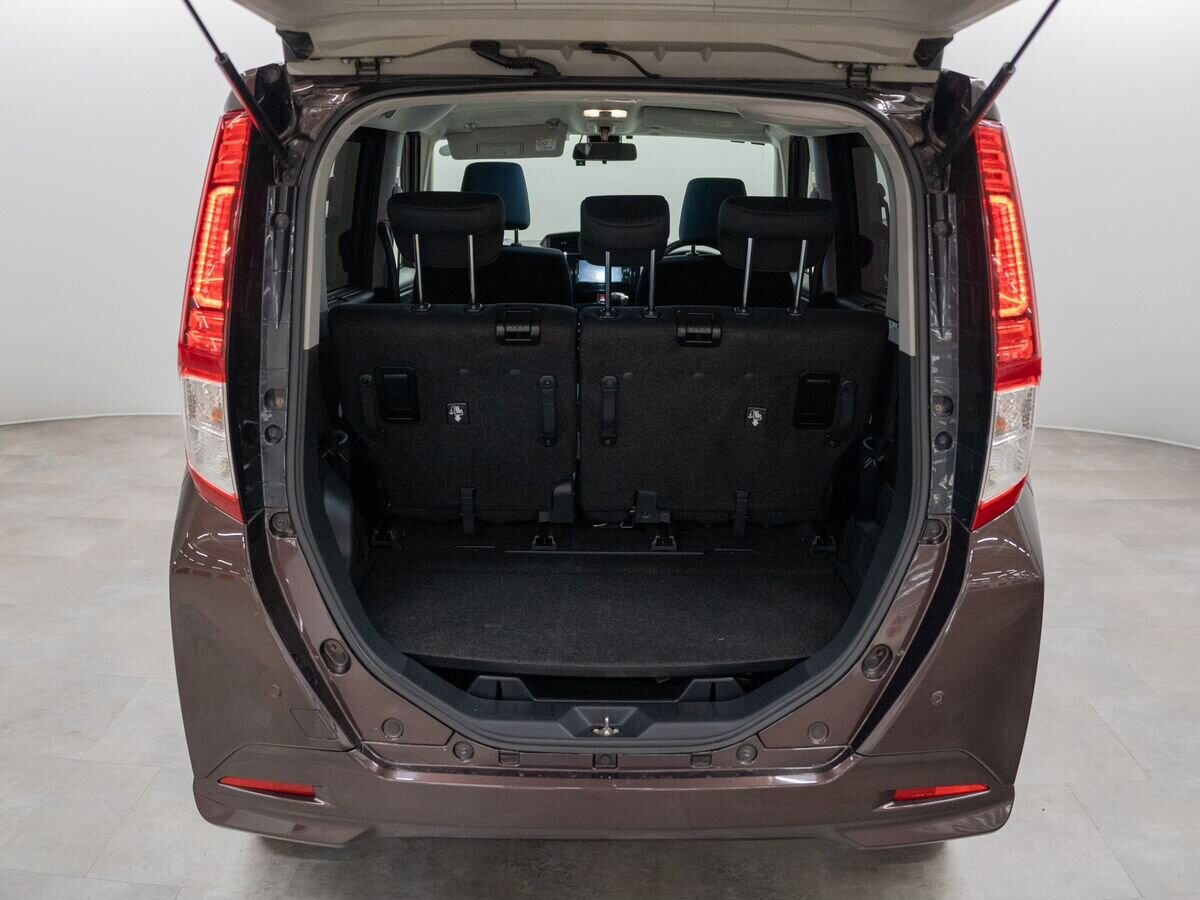 Toyota Roomy 2017 - фото автомобиля