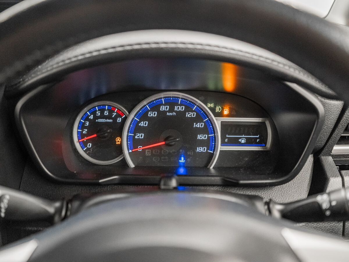 Toyota Roomy 2017 - фото автомобиля