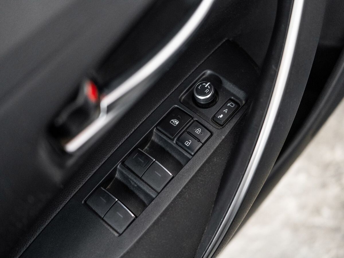 Toyota Corolla 2019 - фото автомобиля