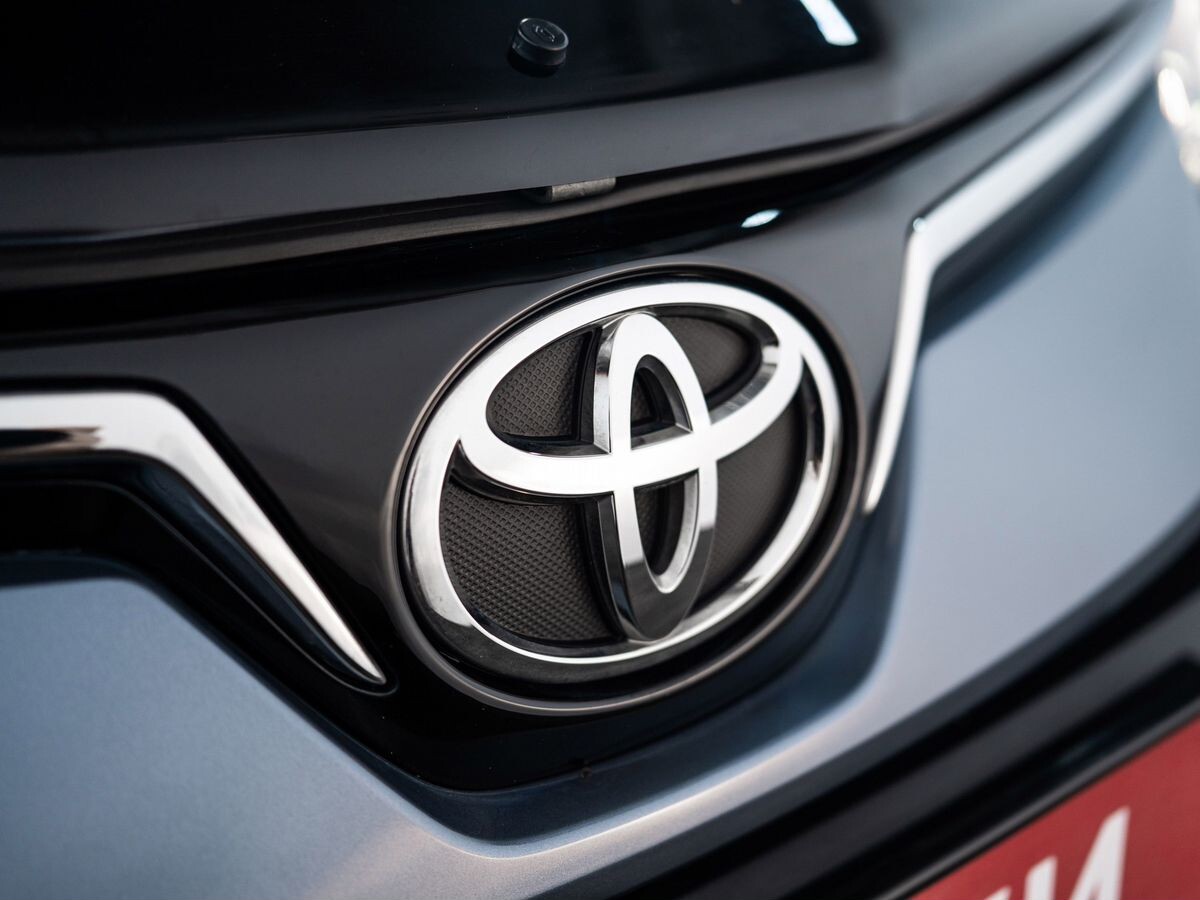 Toyota Corolla 2019 - фото автомобиля