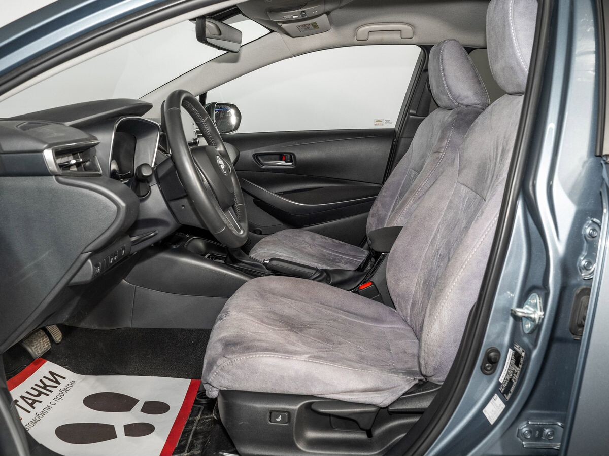 Toyota Corolla 2019 - фото автомобиля