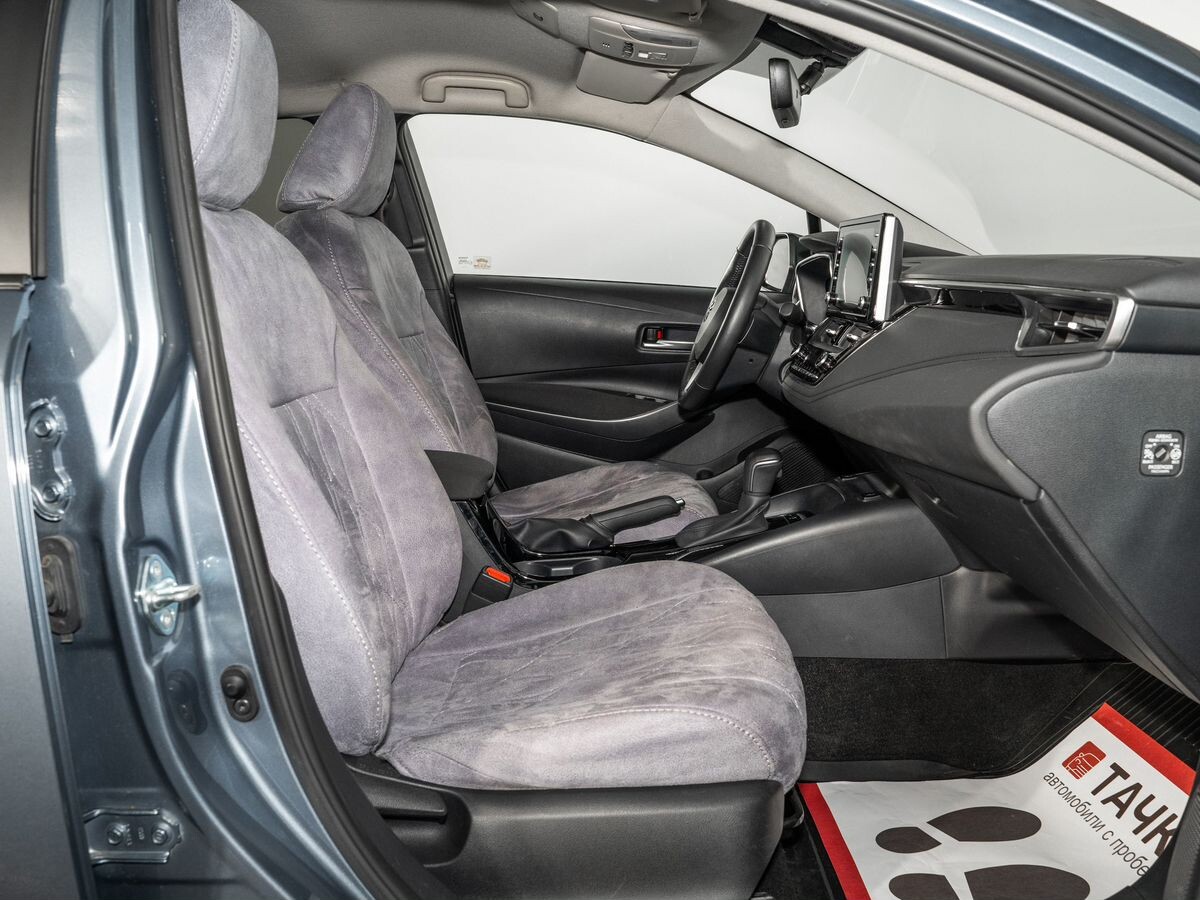 Toyota Corolla 2019 - фото автомобиля