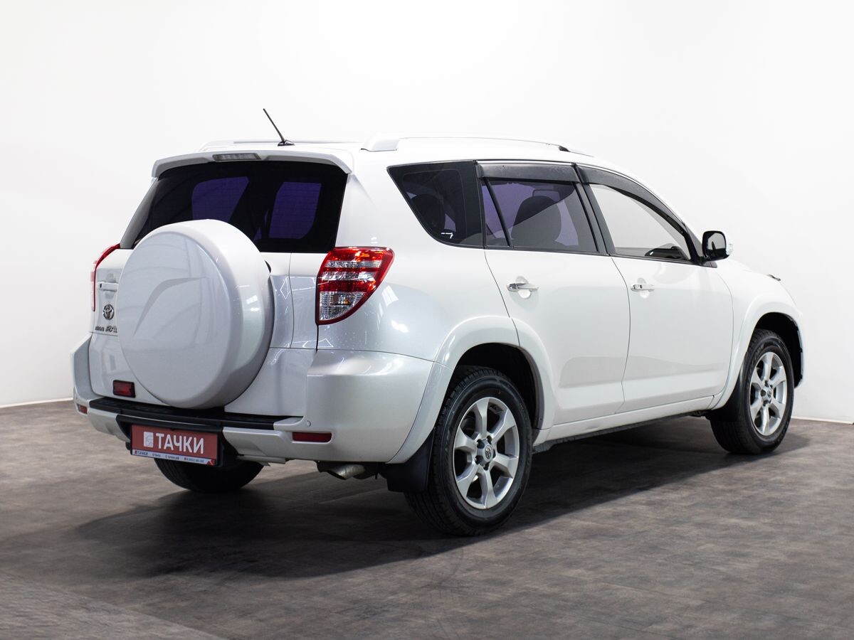 Toyota RAV4 2010 - фото автомобиля