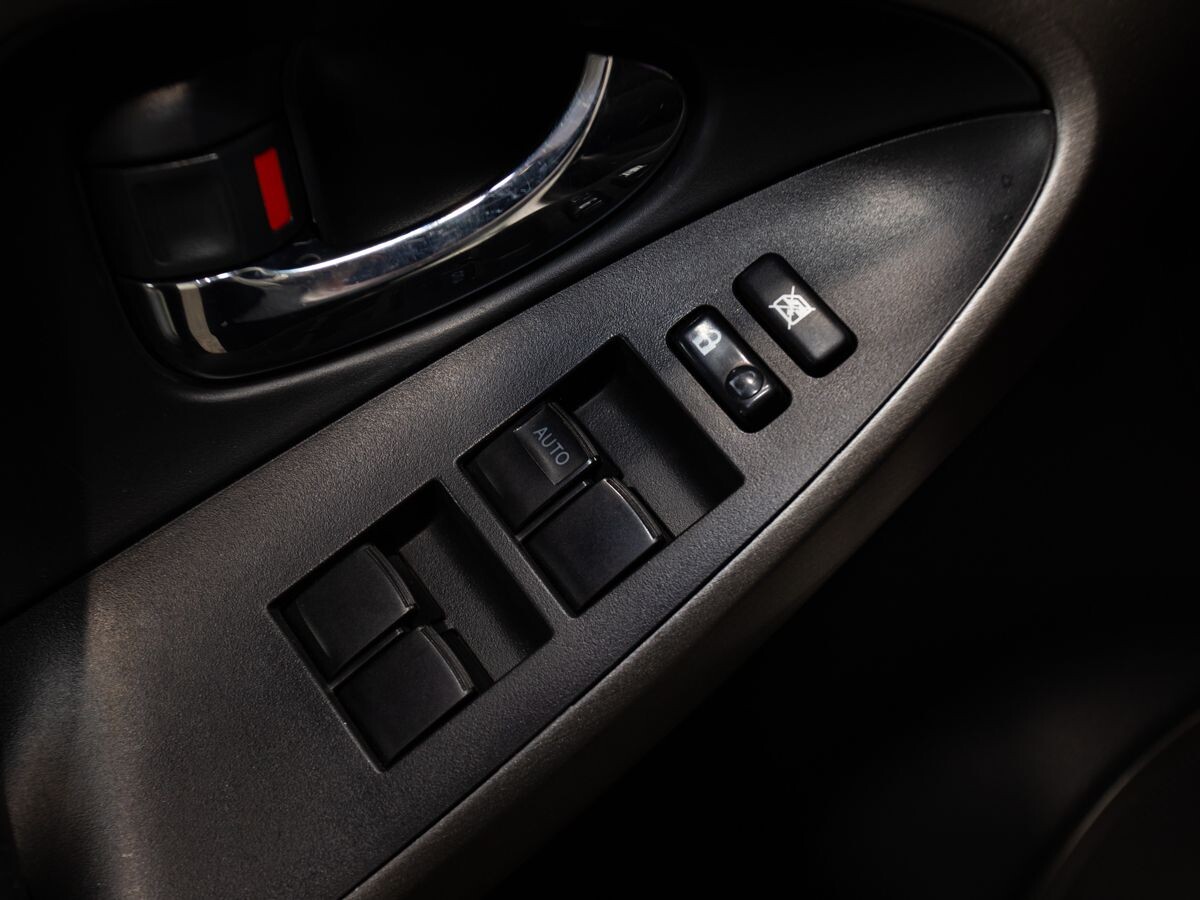 Toyota RAV4 2010 - фото автомобиля