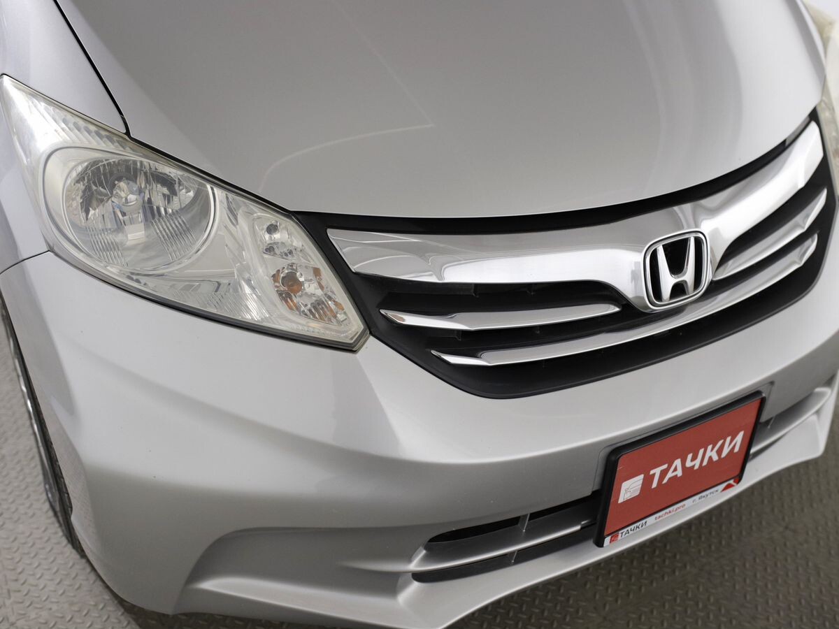 Honda Freed 2012 - фото автомобиля