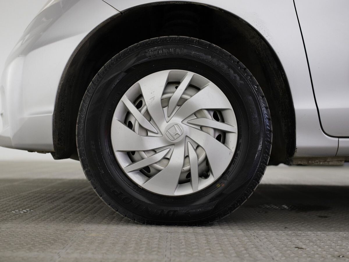 Honda Freed 2012 - фото автомобиля