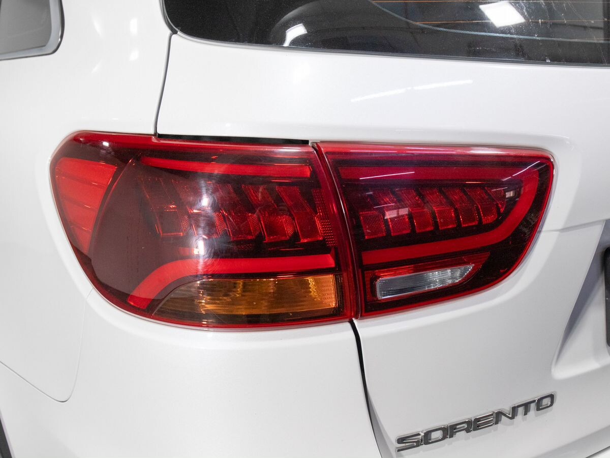 Kia Sorento 2017 - фото автомобиля