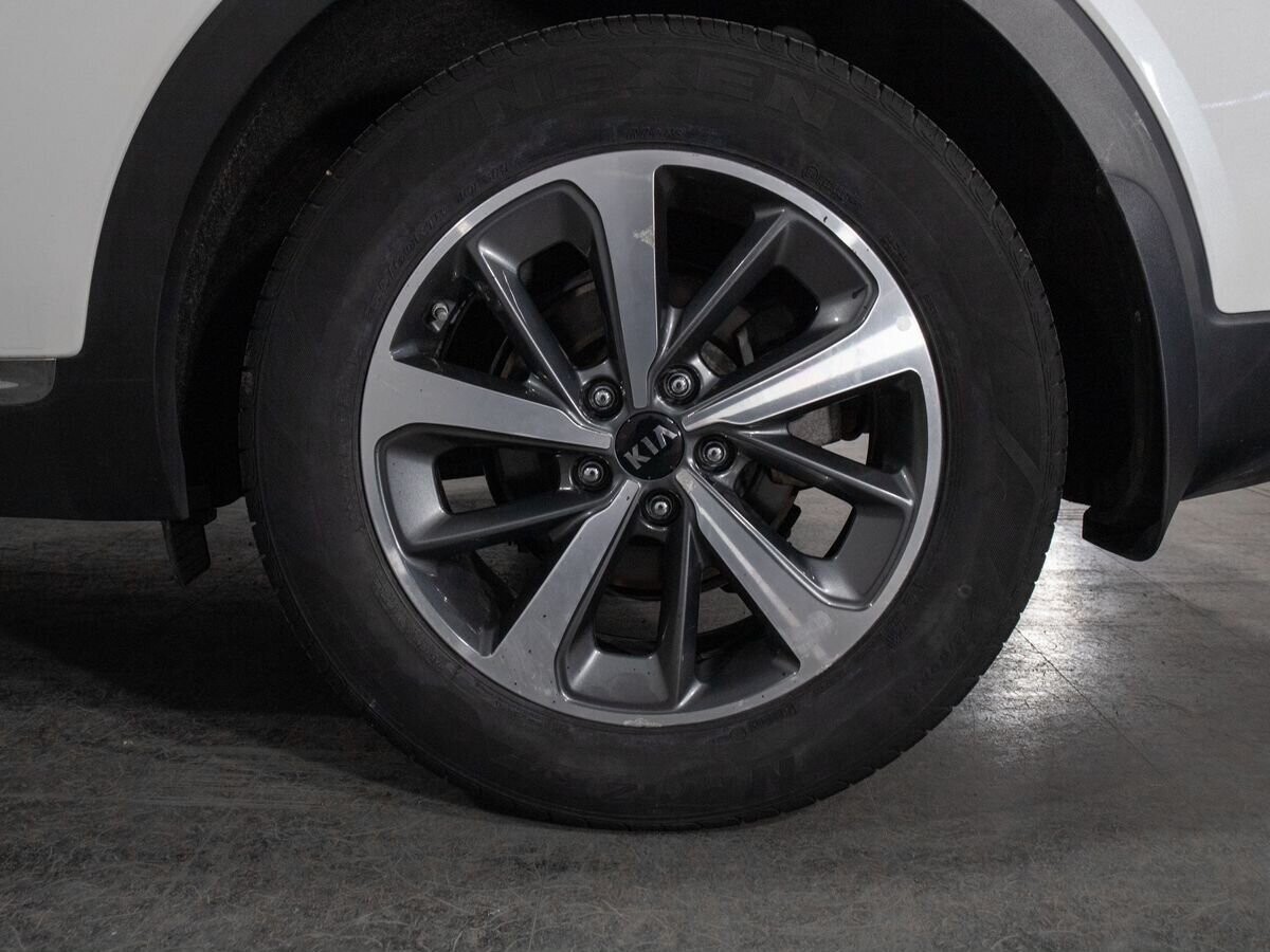 Kia Sorento 2017 - фото автомобиля