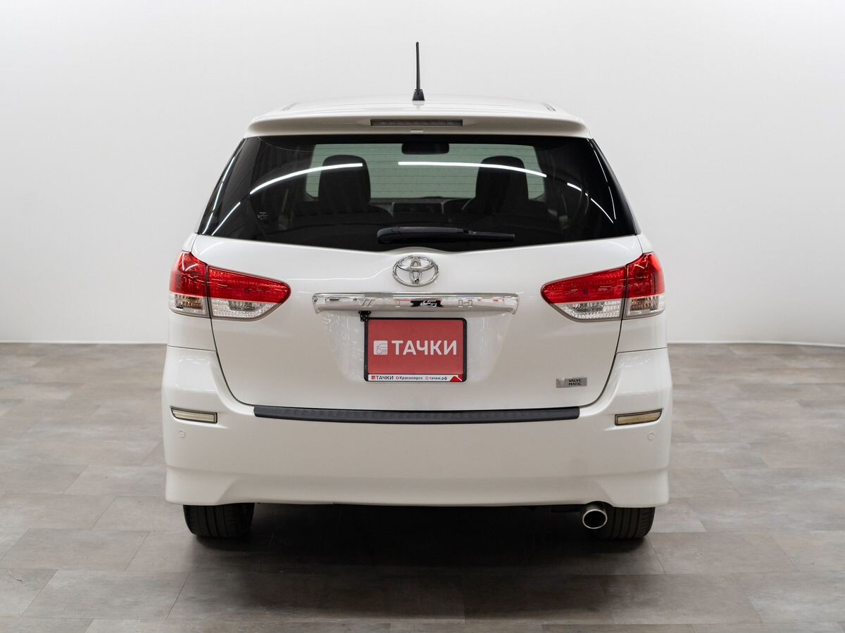 Toyota Wish 2009 - фото автомобиля