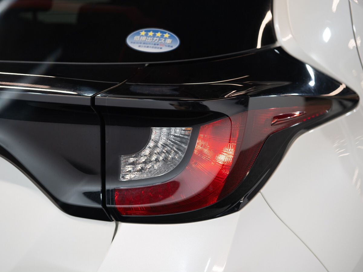 Toyota Yaris 2020 - фото автомобиля