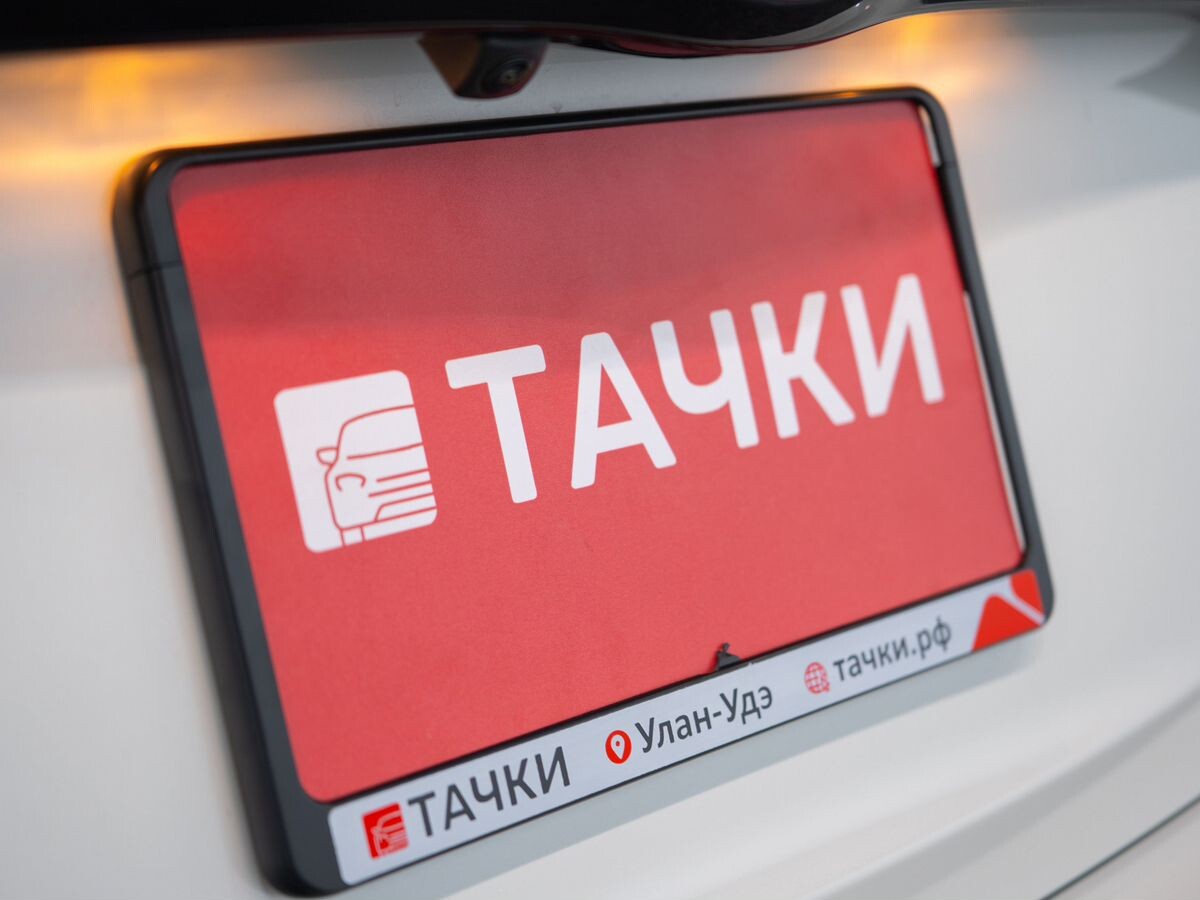 Toyota Yaris 2020 - фото автомобиля