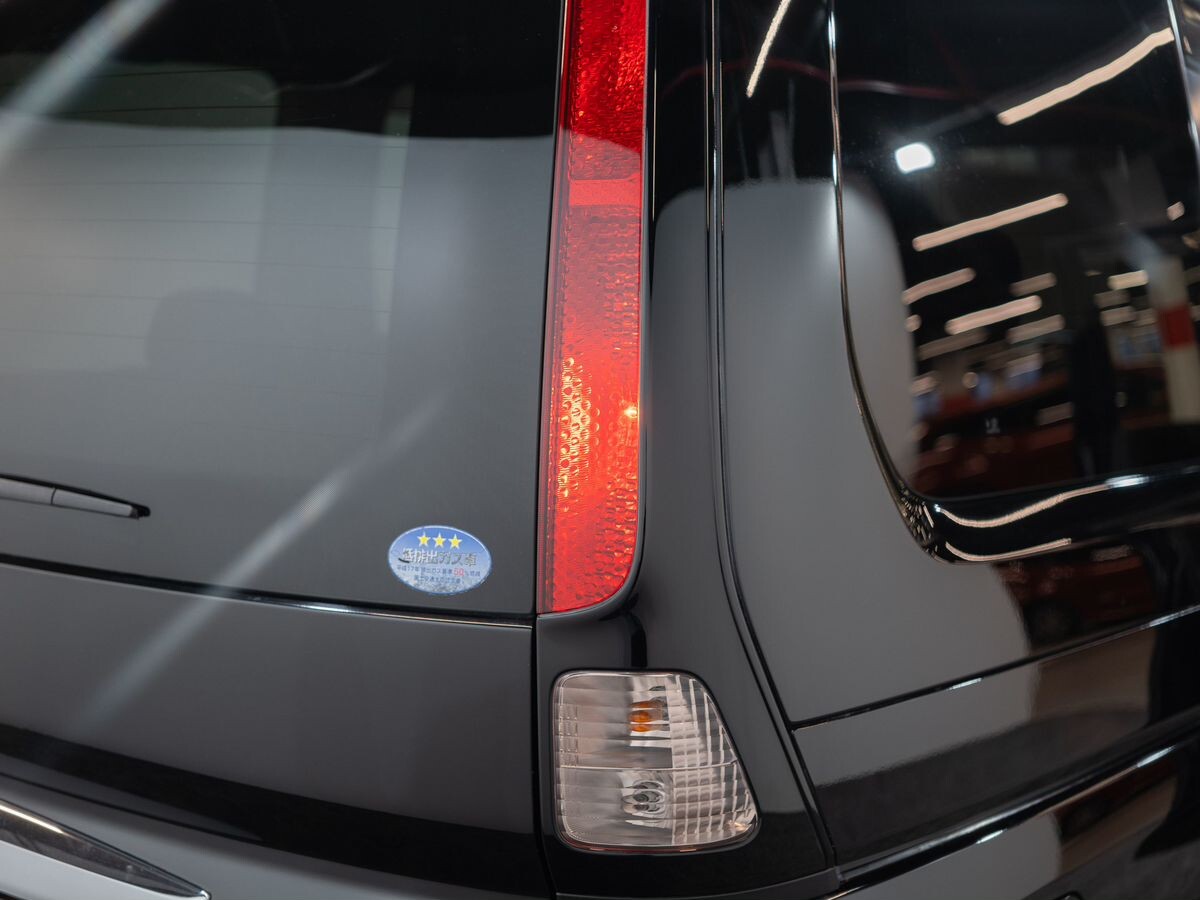 Nissan Serena 2008 - фото автомобиля