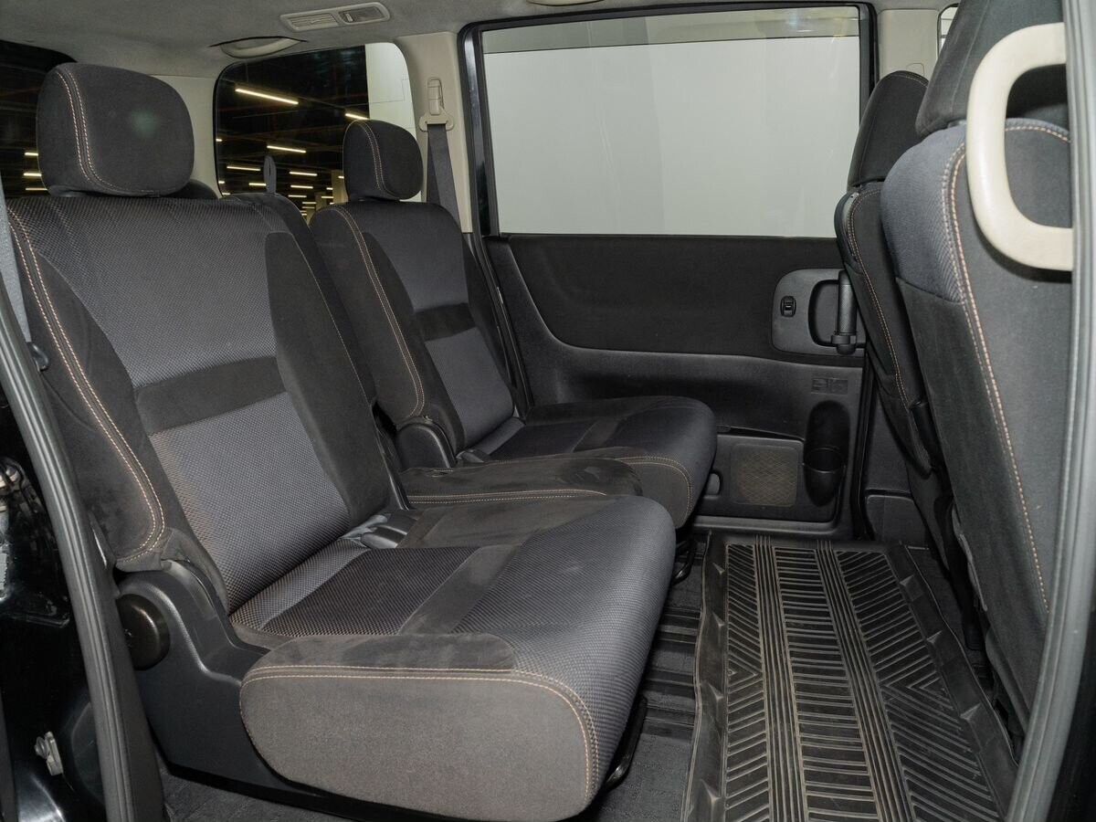 Nissan Serena 2008 - фото автомобиля