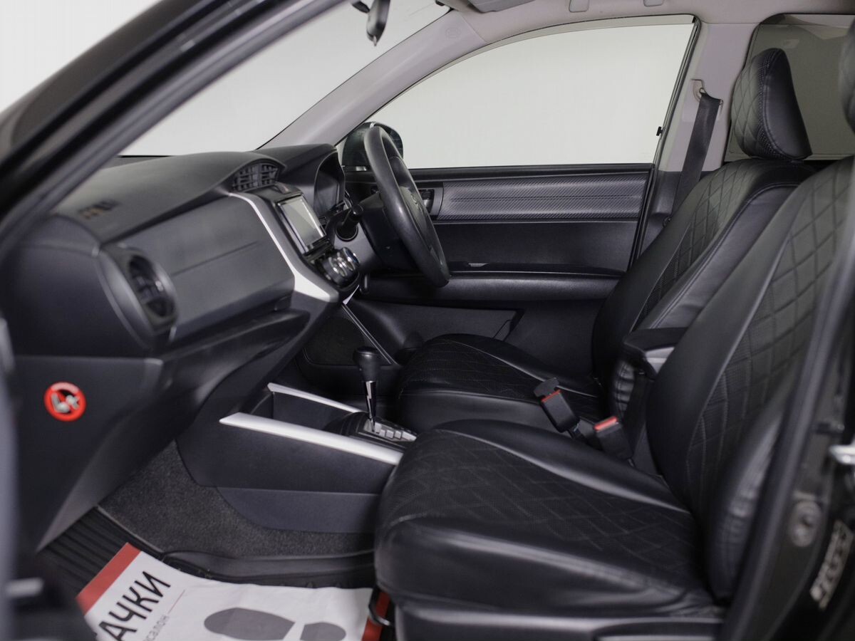 Toyota Corolla 2014 - фото автомобиля