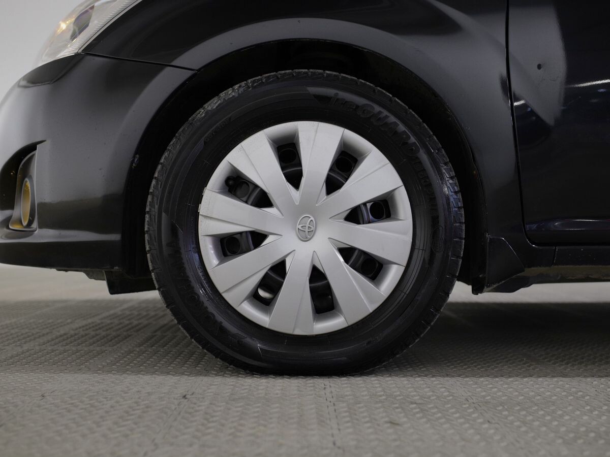 Toyota Corolla 2014 - фото автомобиля