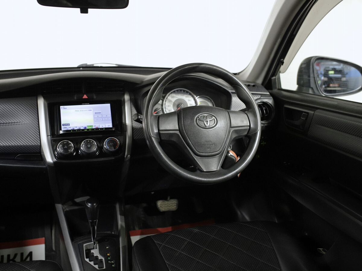 Toyota Corolla 2014 - фото автомобиля