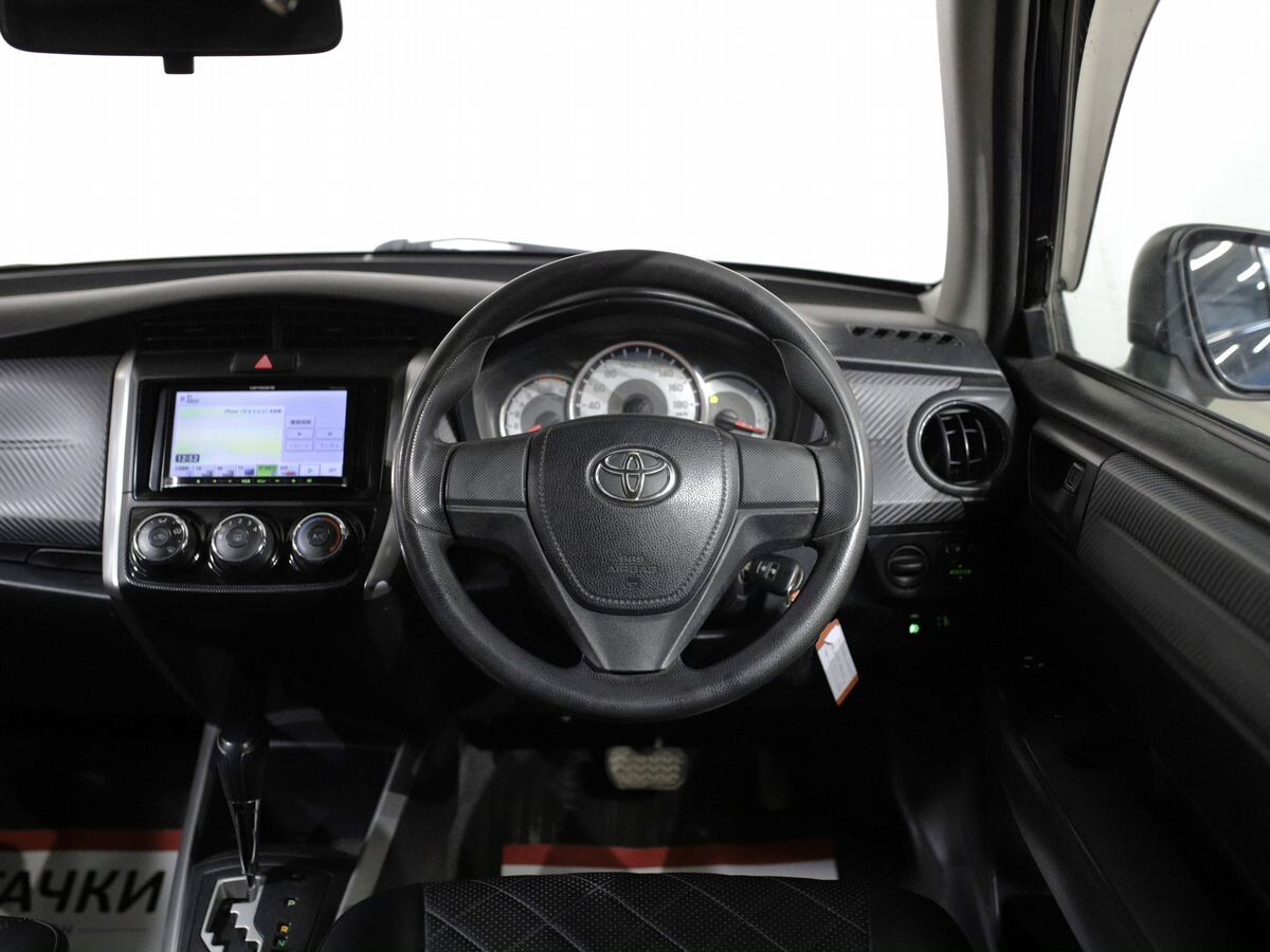 Toyota Corolla 2014 - фото автомобиля