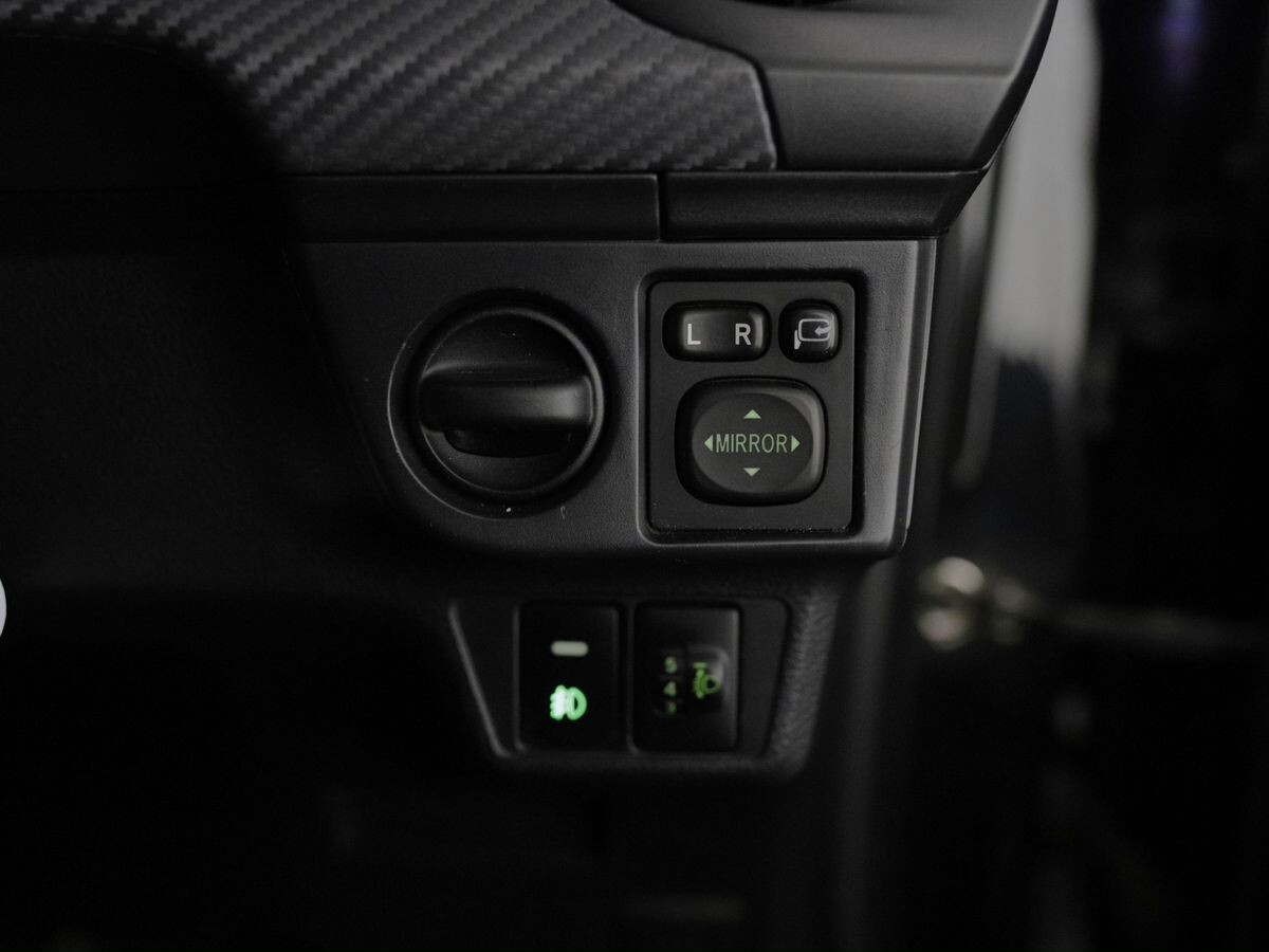 Toyota Corolla 2014 - фото автомобиля