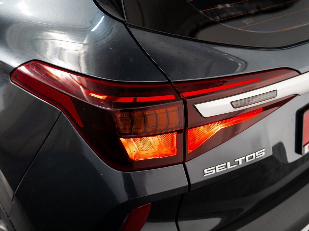 Kia Seltos 2021 - фото автомобиля