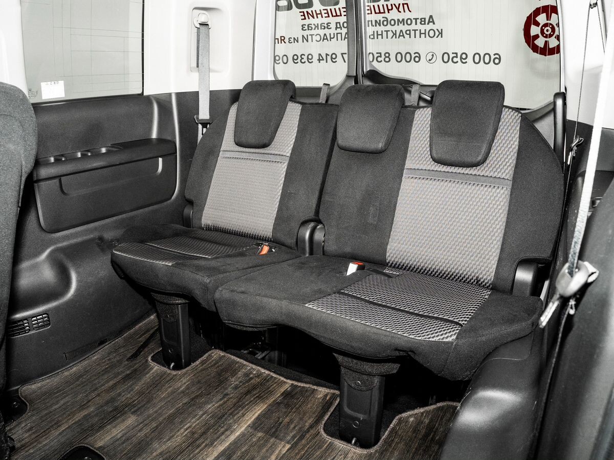 Honda Stepwgn 2016 - фото автомобиля