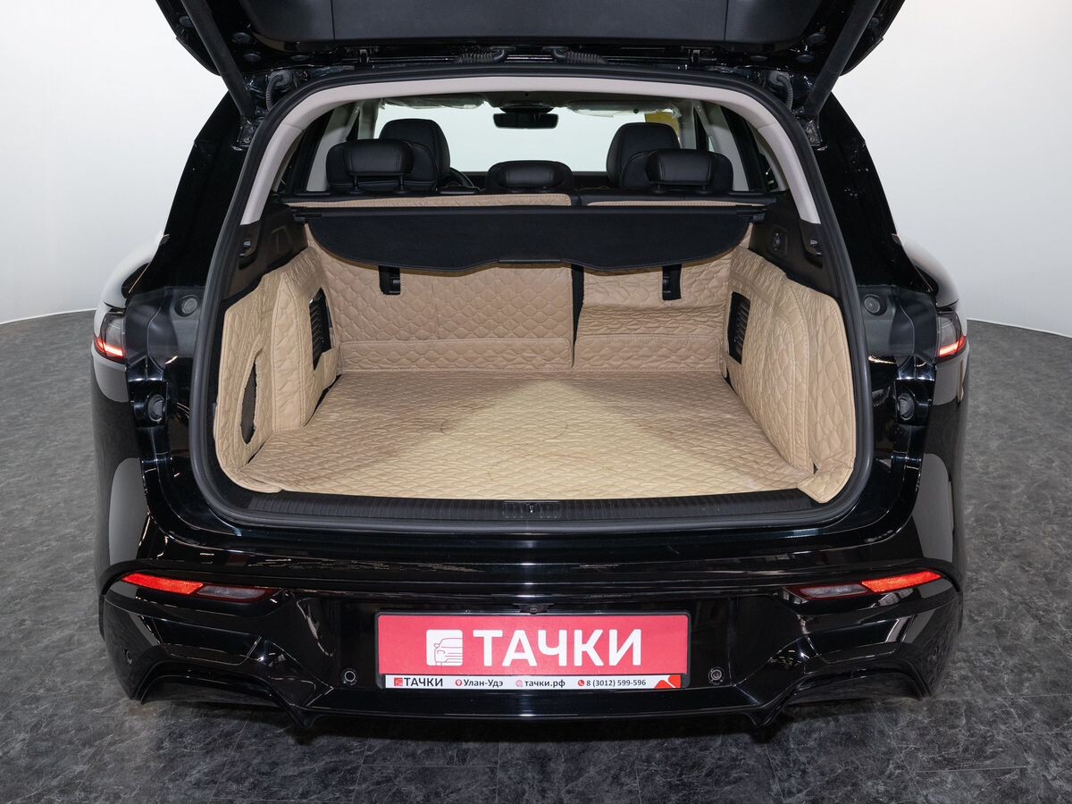 Voyah Free 2023 - фото автомобиля