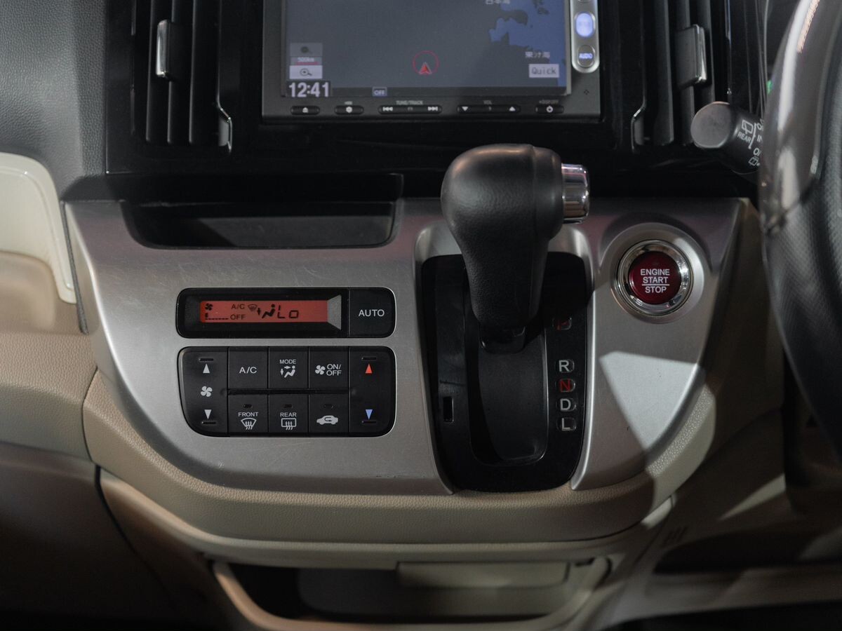 Honda N-WGN 2014 - фото автомобиля