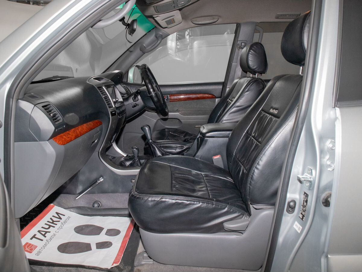 Toyota Land Cruiser Prado 2009 - фото автомобиля