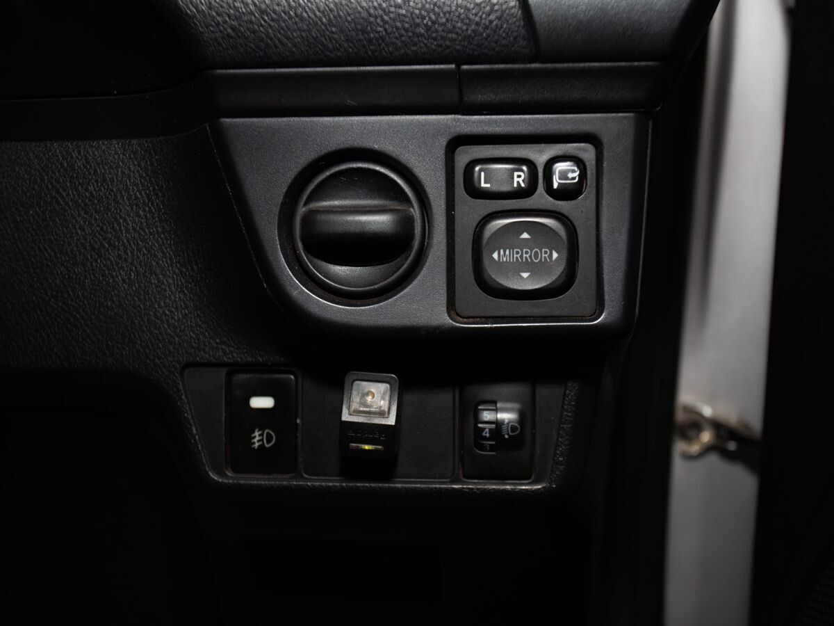 Toyota Corolla 2015 - фото автомобиля