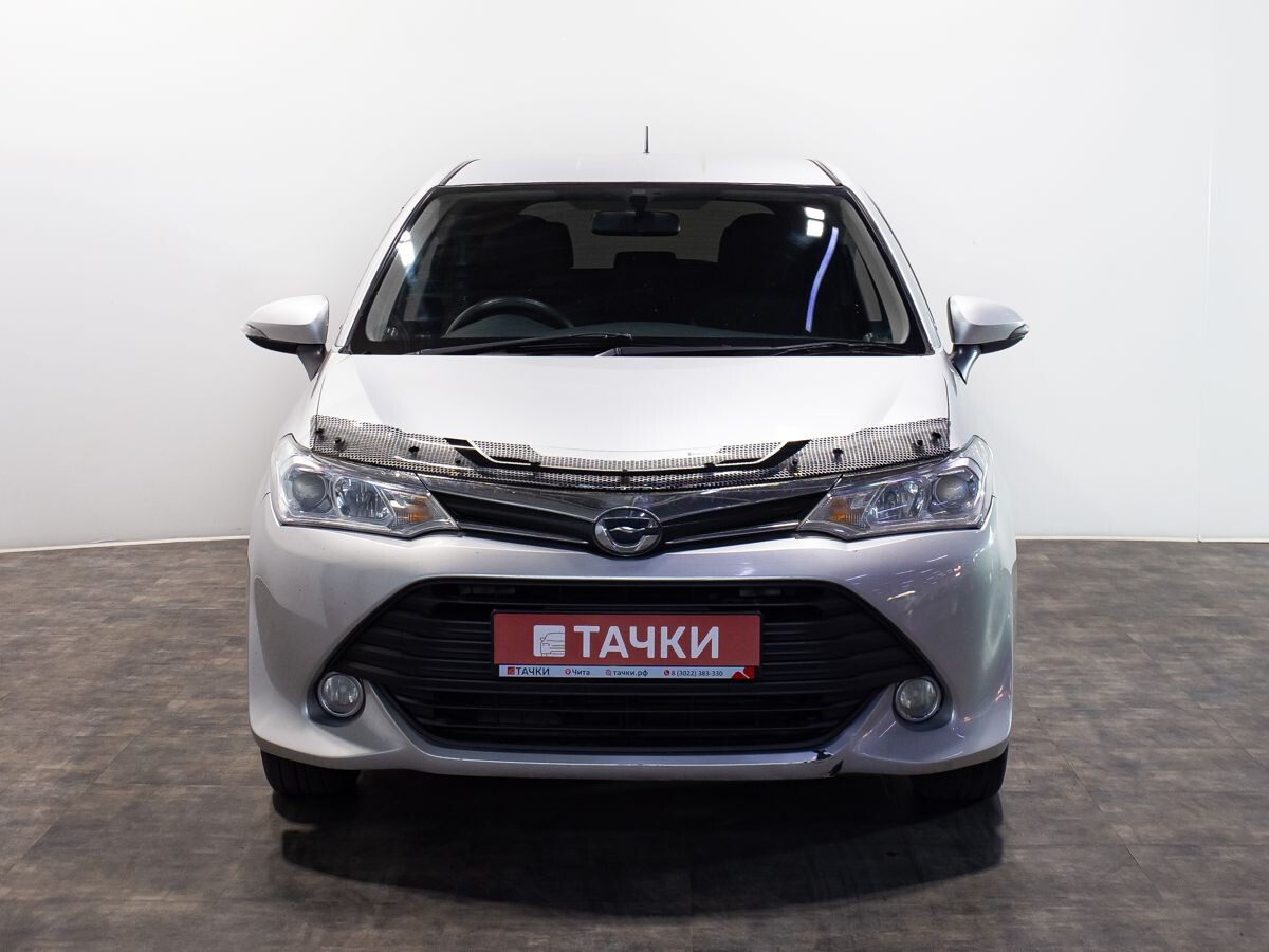 Toyota Corolla 2015 - фото автомобиля