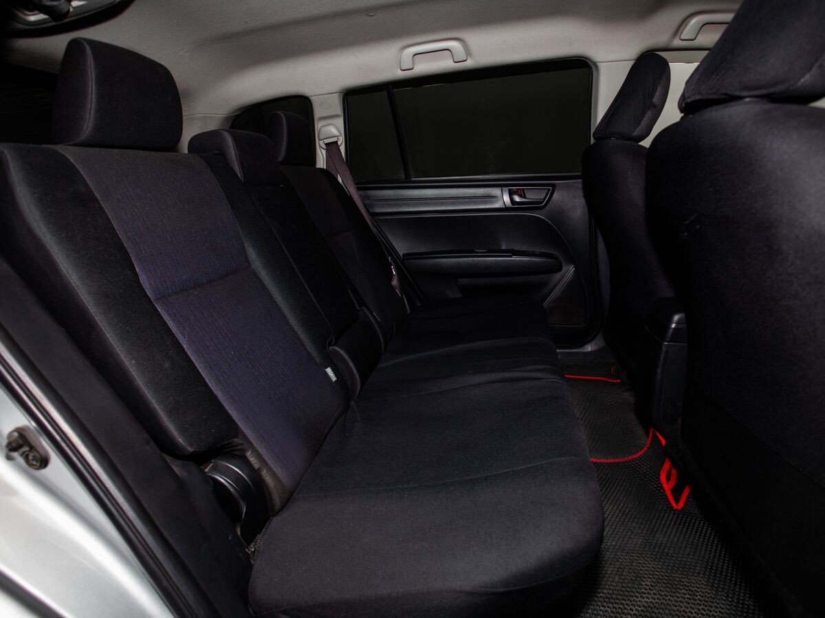 Toyota Corolla 2015 - фото автомобиля