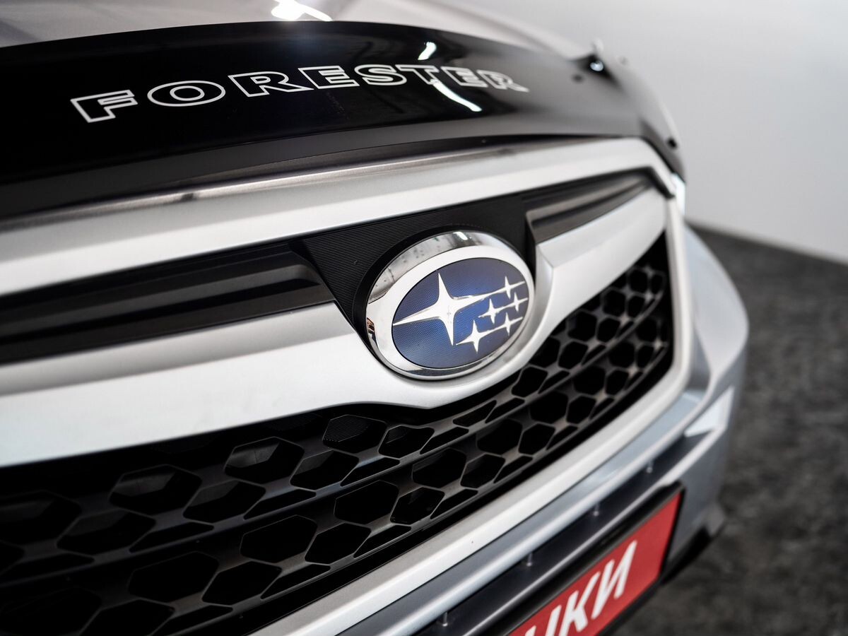 Subaru Forester 2015 - фото автомобиля