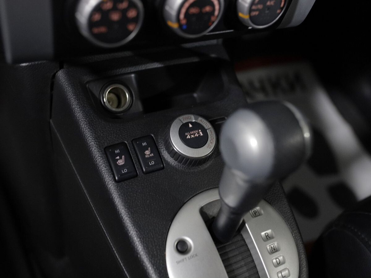 Nissan X-Trail 2010 - фото автомобиля