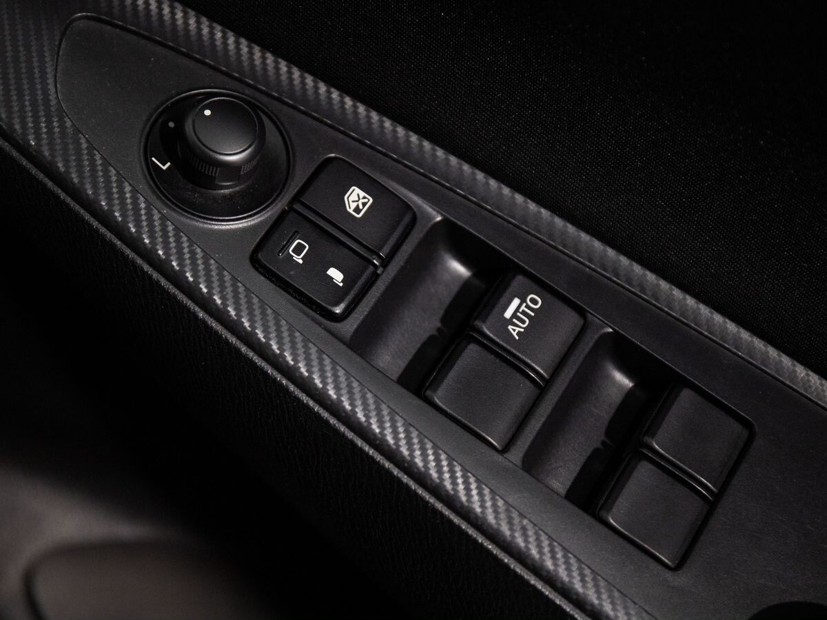 Mazda Demio 2016 - фото автомобиля