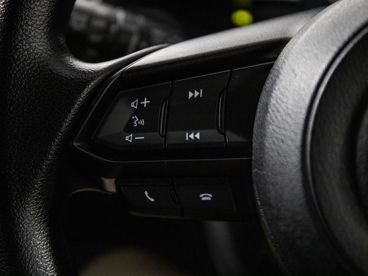 Mazda Demio 2016 - фото автомобиля