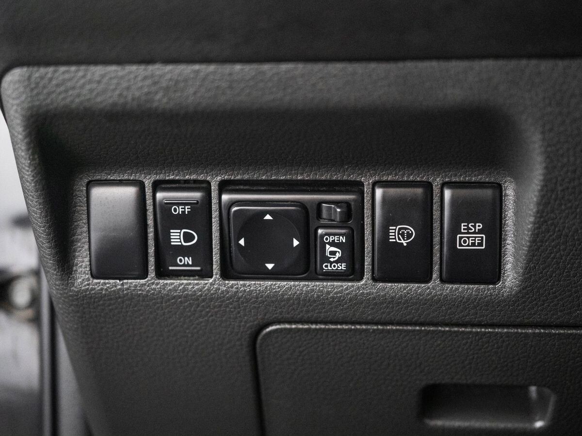 Nissan X-Trail 2006 - фото автомобиля