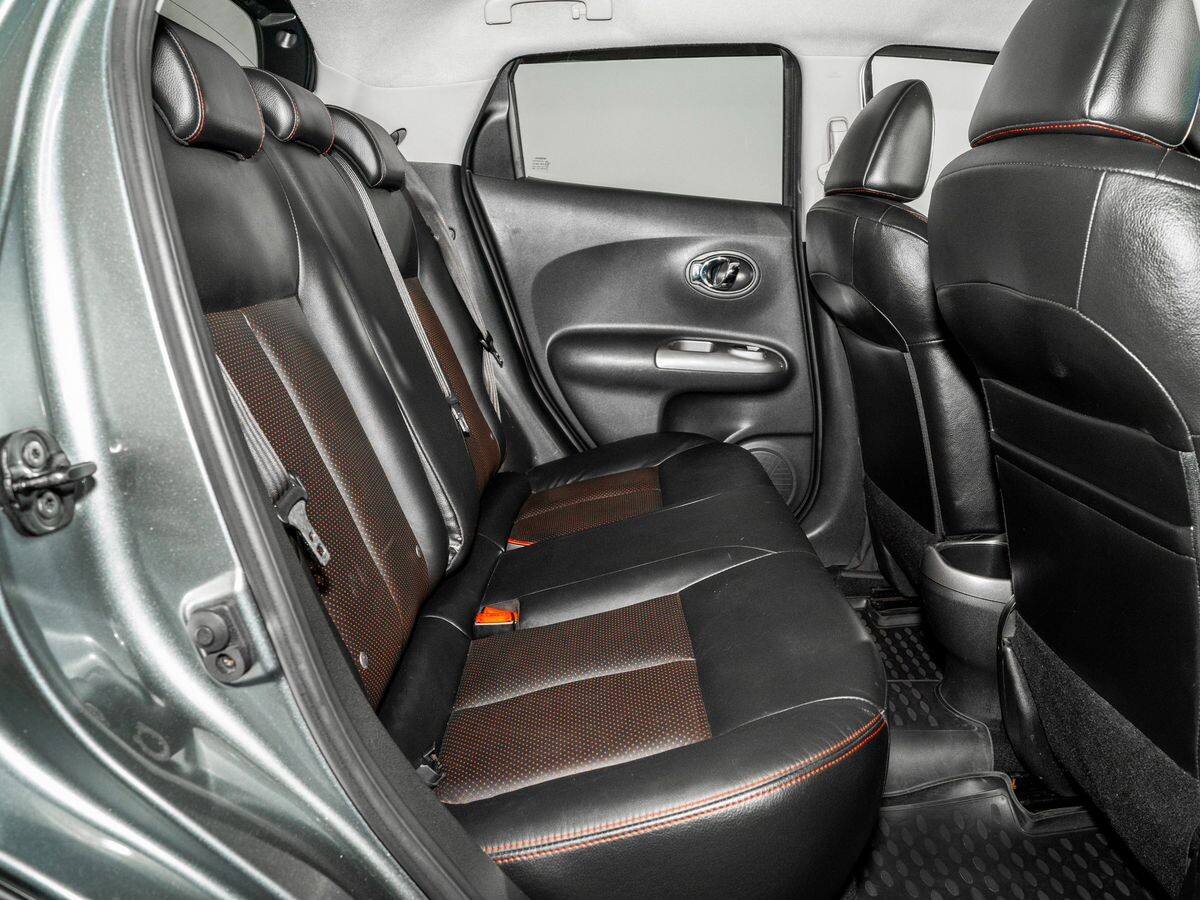 Nissan Juke 2012 - фото автомобиля