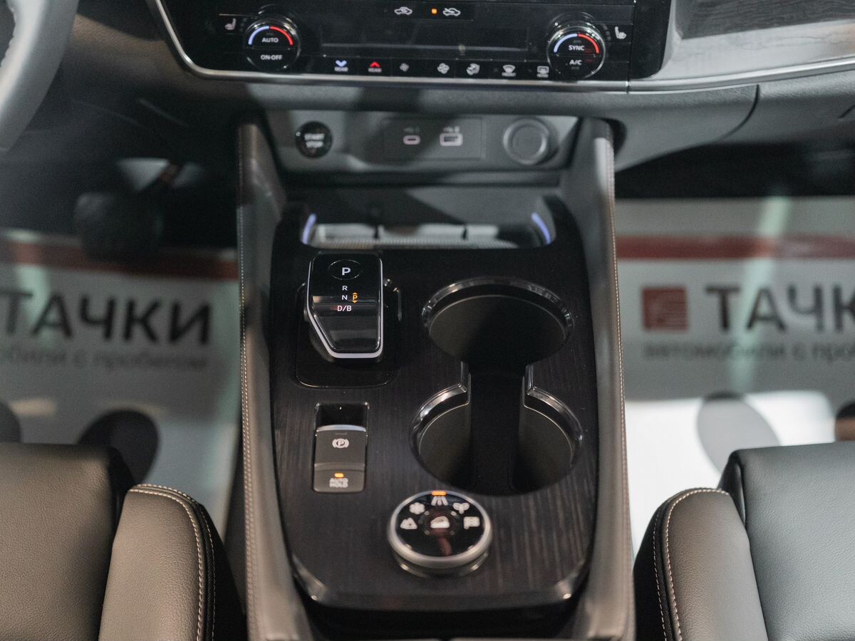 Nissan X-Trail 2024 - фото автомобиля