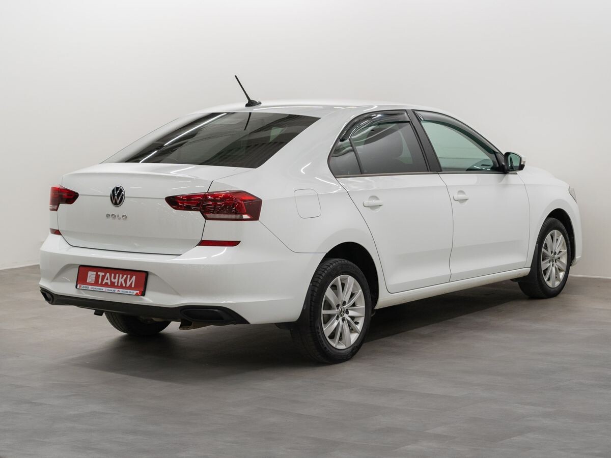 Volkswagen Polo 2022 - фото автомобиля