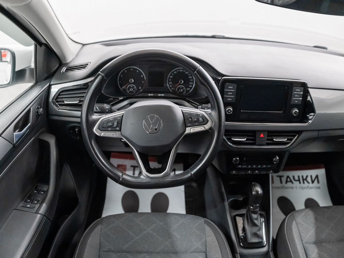 Volkswagen Polo 2022 - фото автомобиля