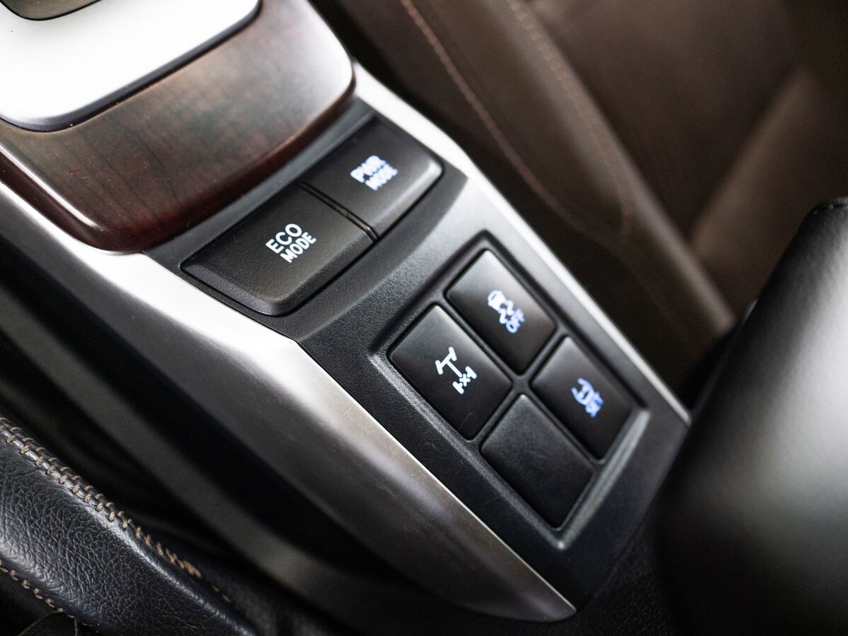 Toyota Fortuner 2017 - фото автомобиля