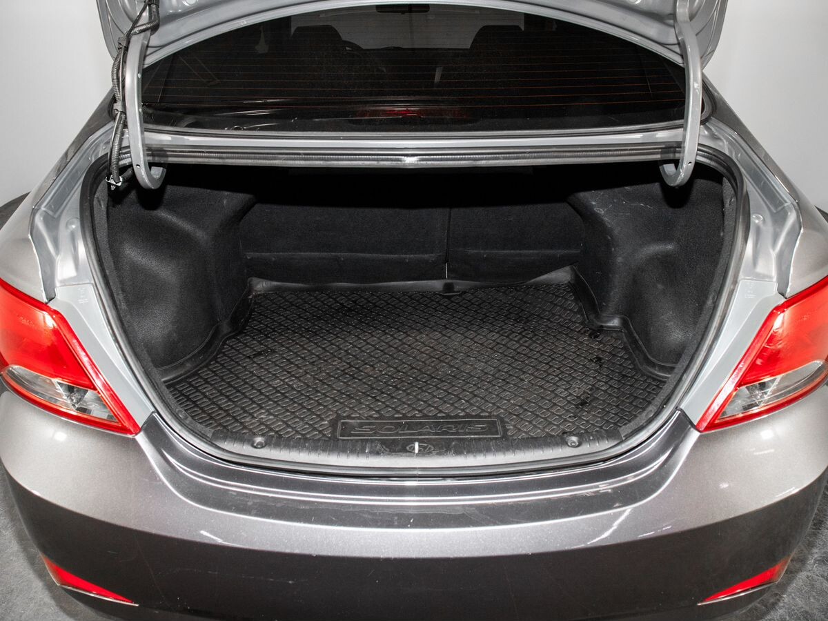 Hyundai Solaris 2015 - фото автомобиля