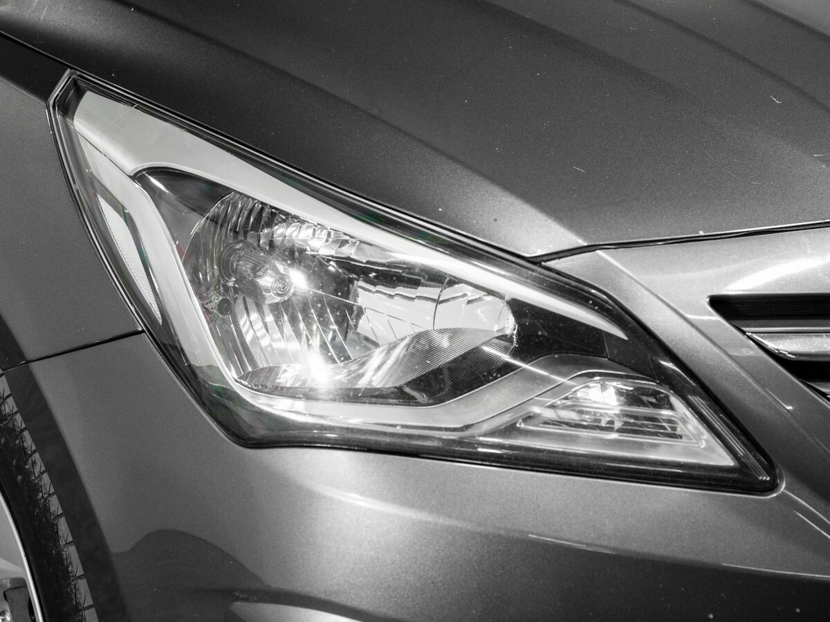 Hyundai Solaris 2015 - фото автомобиля