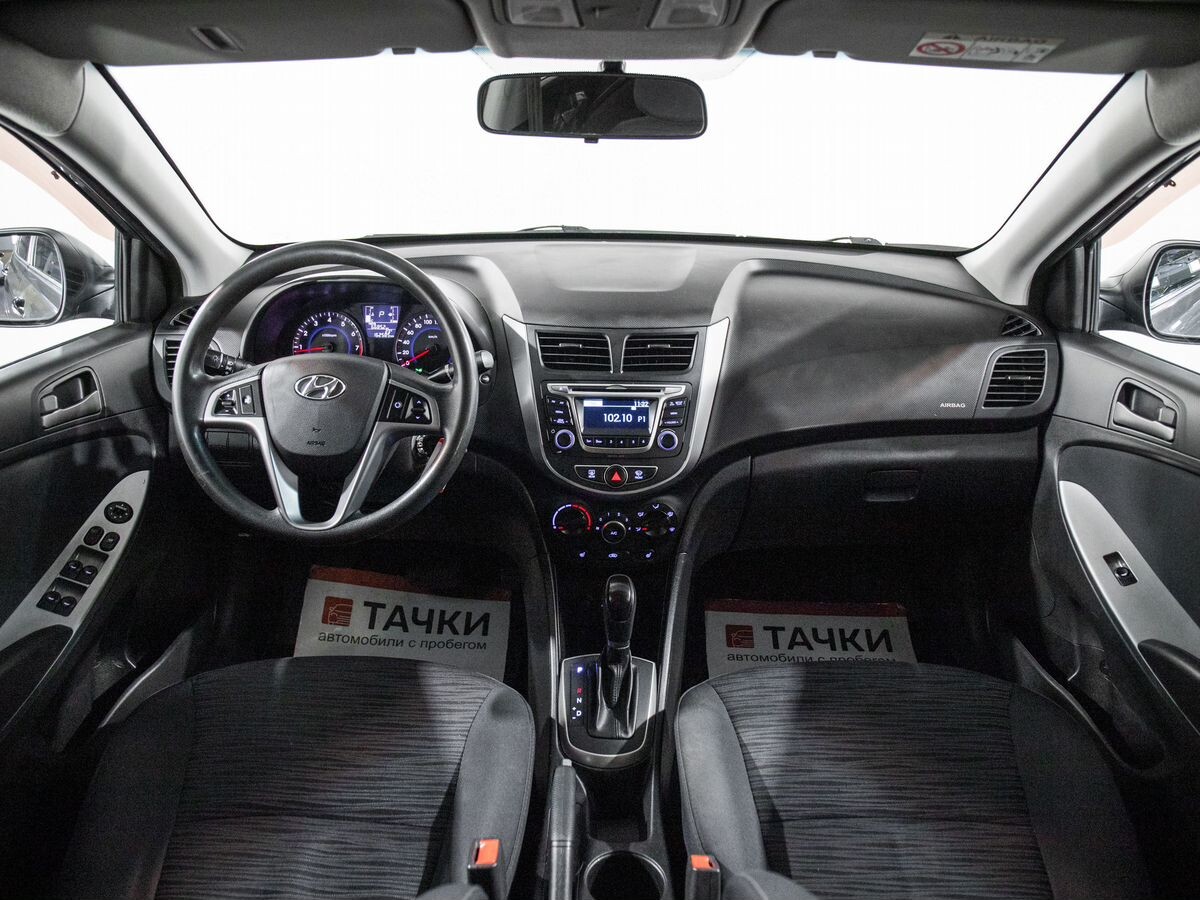 Hyundai Solaris 2015 - фото автомобиля