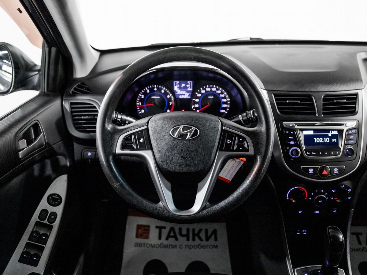 Hyundai Solaris 2015 - фото автомобиля