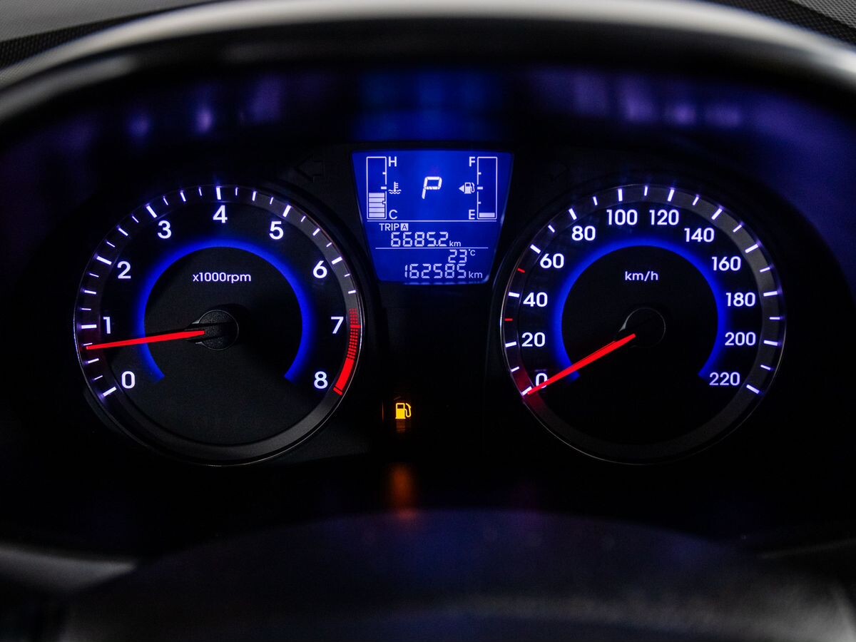 Hyundai Solaris 2015 - фото автомобиля