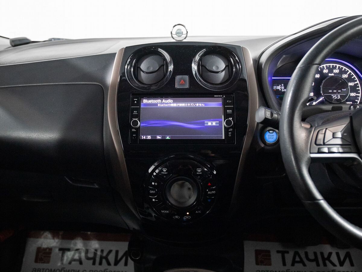 Nissan Note 2018 - фото автомобиля