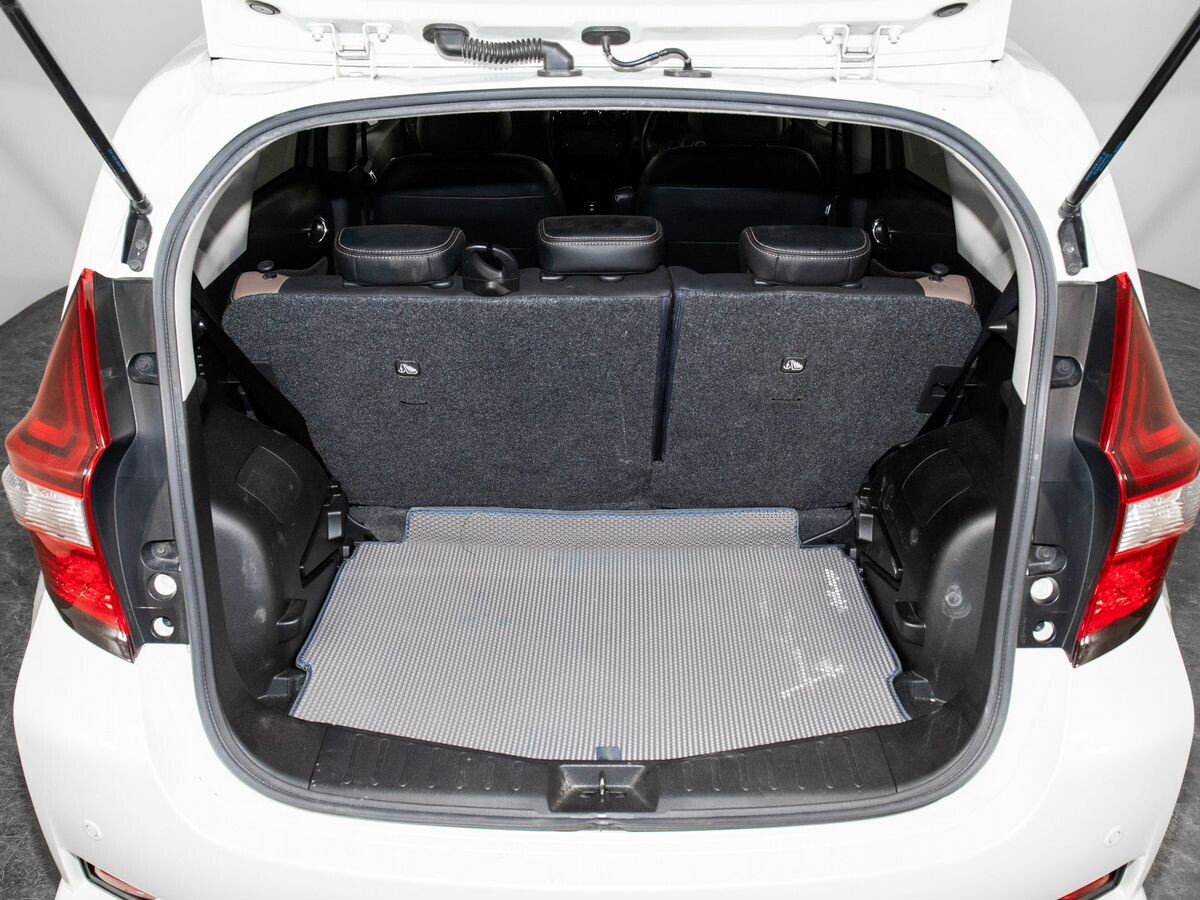 Nissan Note 2018 - фото автомобиля